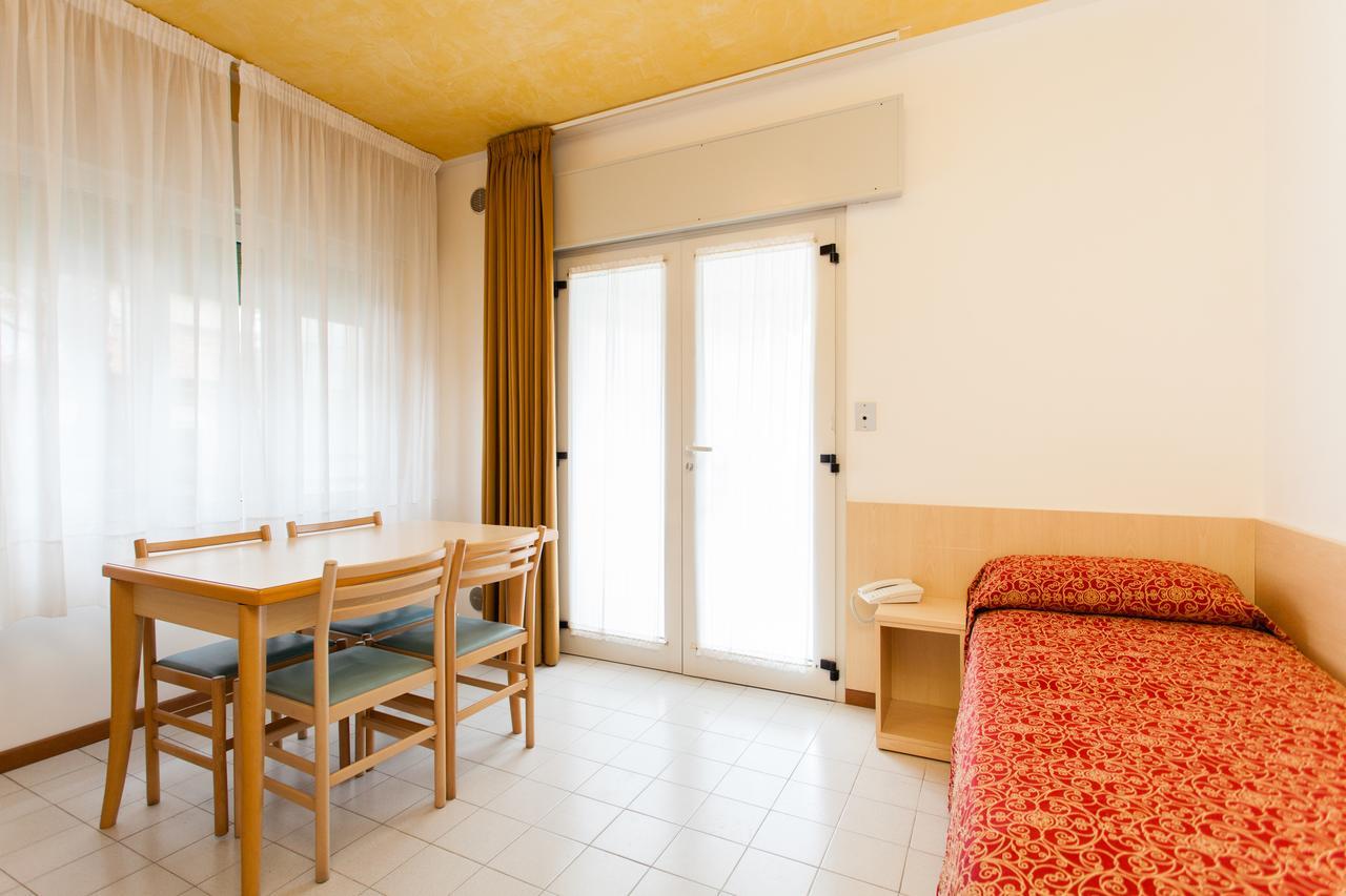 Residence Marina Lido di Jesolo Exteriör bild