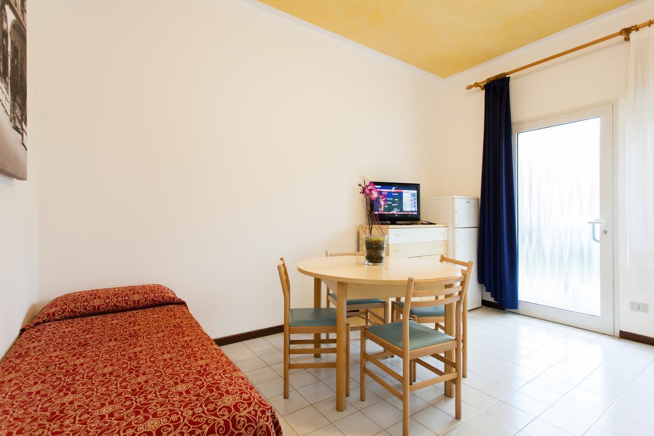 Residence Marina Lido di Jesolo Exteriör bild